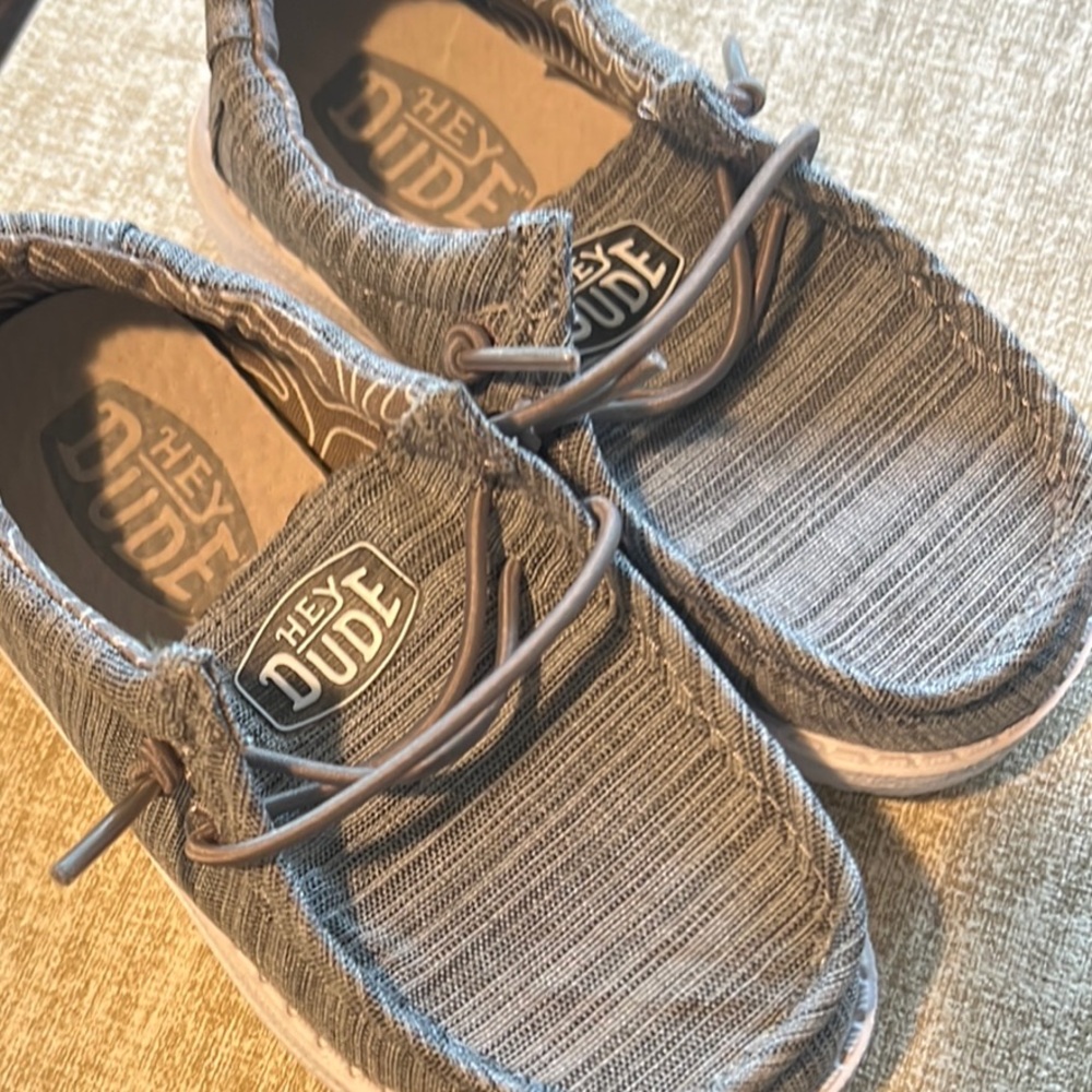 Hey Dude Wally linen Charcoal Slip-On Loafers kids toddler size 8